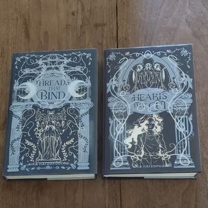 Owlcrate SE Hearts That Cut/Threads That Bind